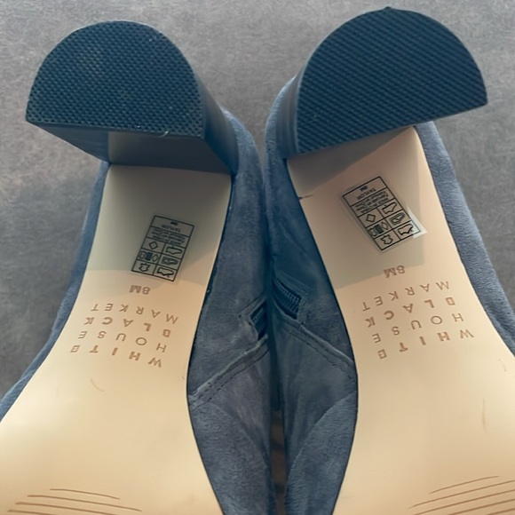 WHBM White House Black Market "Taylor"
Suede Gray Ankle Booties w/Tassels. - Picture 4 of 8